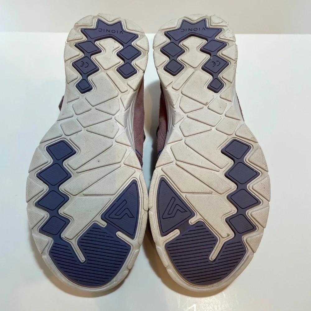 Vionic Adjustable Athletic Shoes Purple Size 9.5